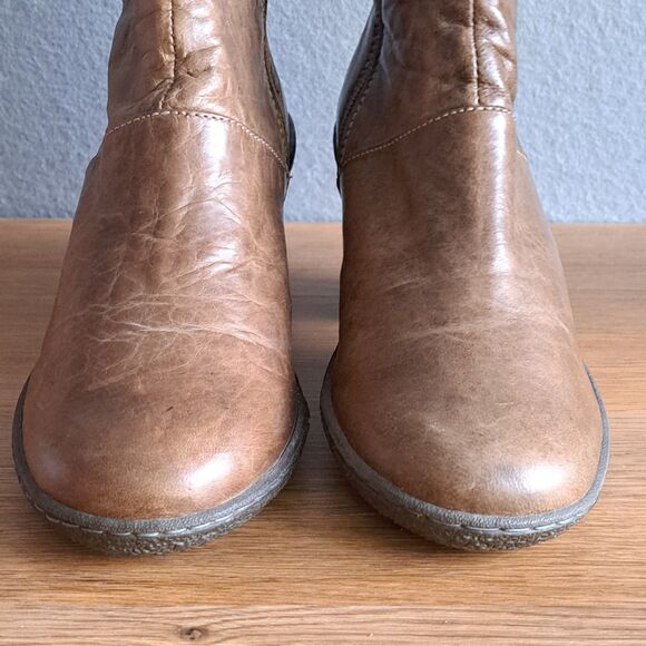 Camper Women’s Brown Leather Ankle Boots Sz 37 Block Heel Crepe Sole Booties - Picture 2 of 14